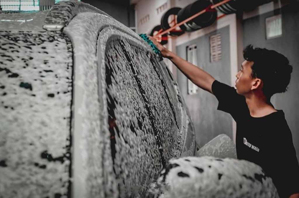 Mobil Kinclong, Hati Tenang: Rahasia Cuci Berkualitas di Tunggulwulung